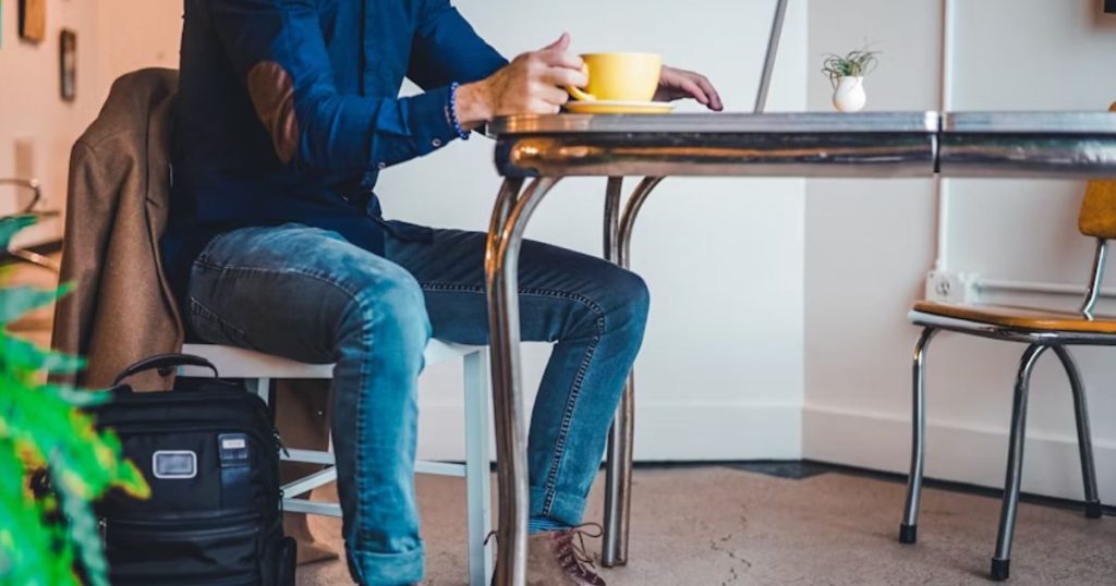 Digital Nomad Guide: Top Bags & Destinations 2025